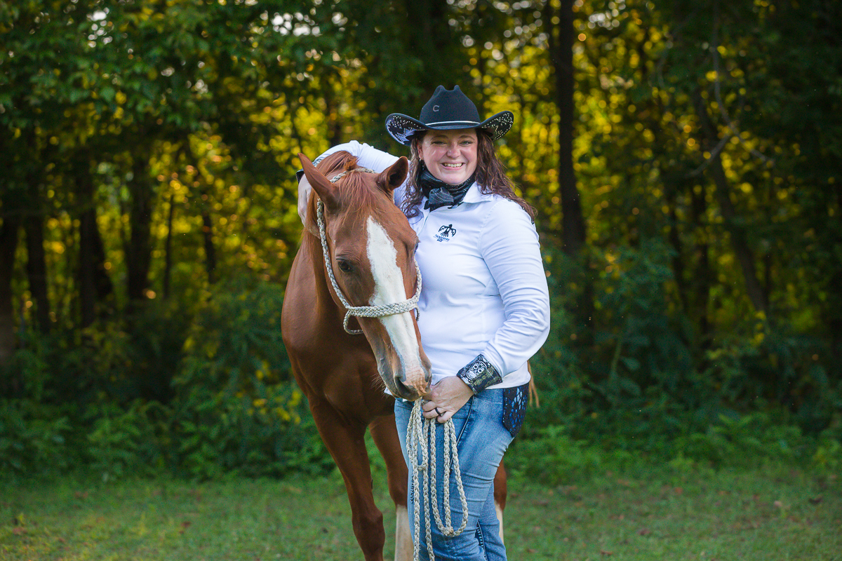 Laze L Farm Photography | Equine Session | girl with horse