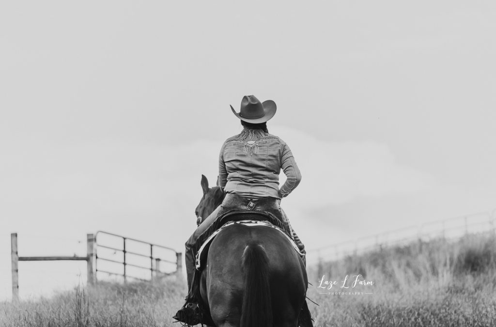 Laze L Farm Photography | Western Lifestyle | Equine Session | Taylorsville NC | cowgirl riding in a field