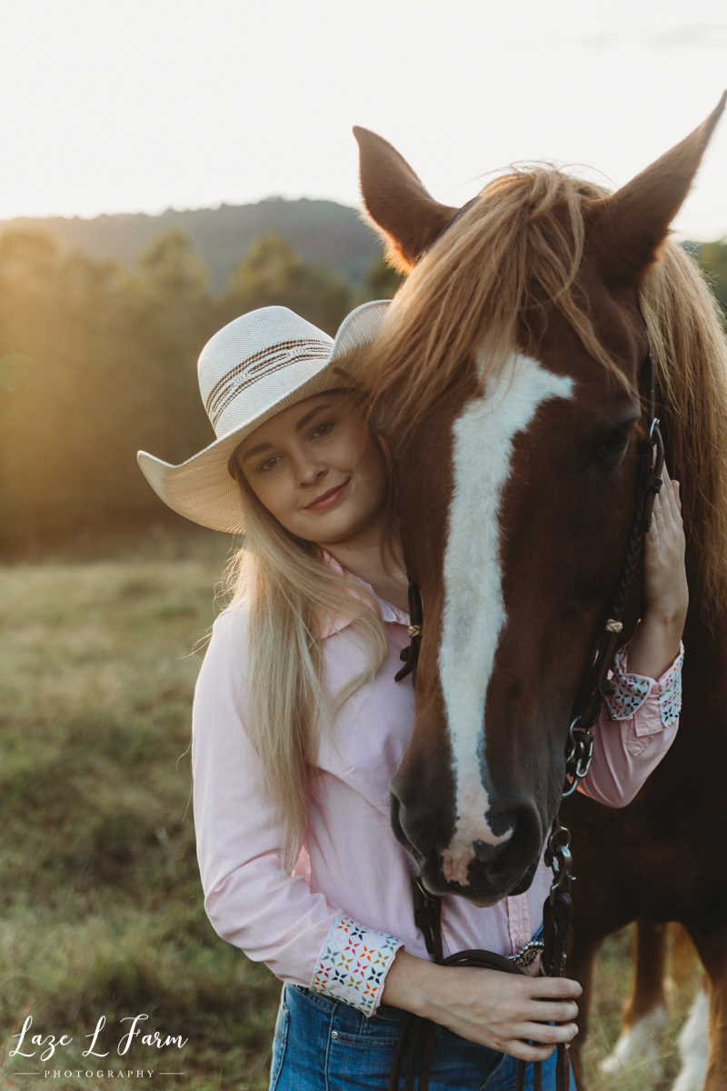 Laze L Farm Photography | Western Equine Photography | Payton Bush | Taylorsville NC | cowgirl hugging her horse