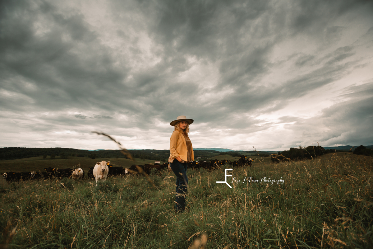 Laze L Farm Photography | Western Fashion | Rural Retreat VA | Model posing with cows in background
