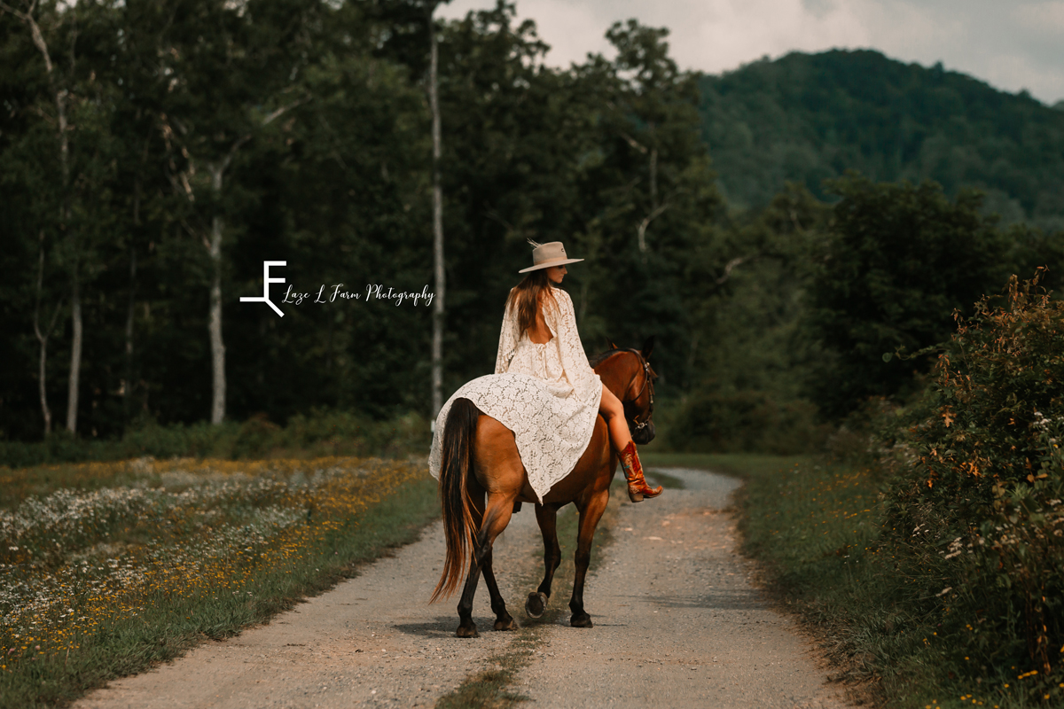 Laze L Farm Photography | Western Bridal Portraits | West Jefferson NC | Riding