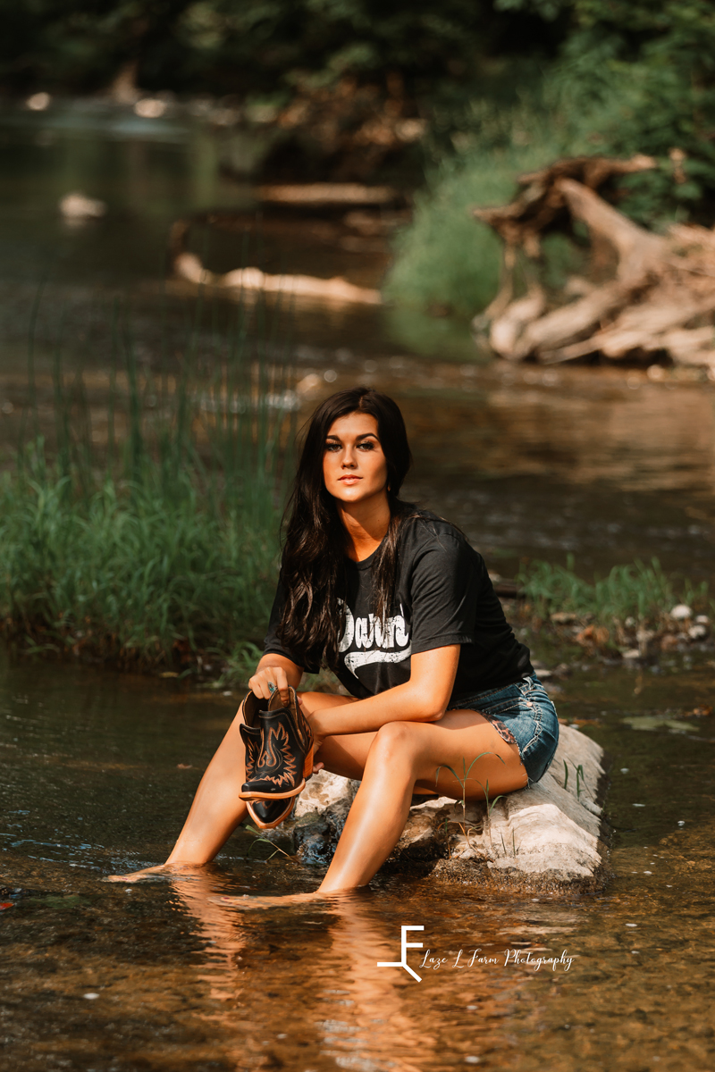 Laze L Farm Photography | Western Fashion | Rural Retreat, VA | Jenna posing in the water