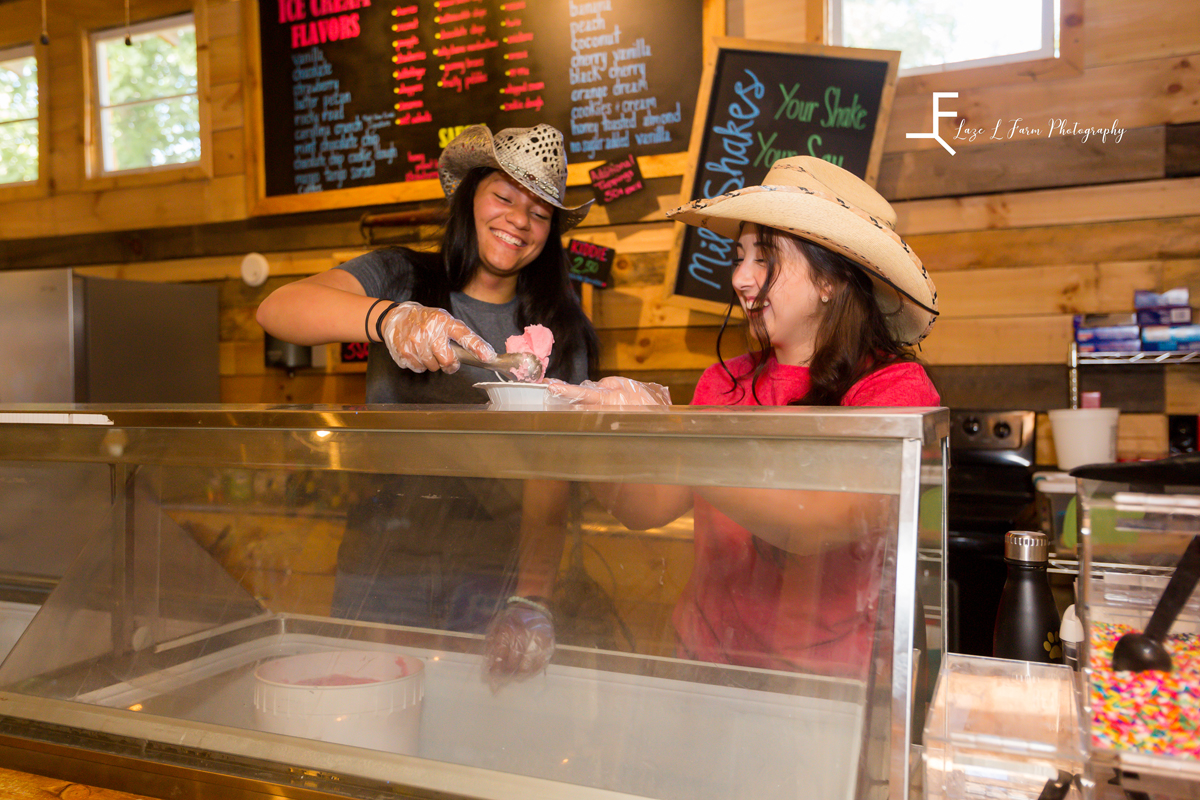 Laze L Farm Photography | Harts General Store | Ice cream | Lenoir NC | Workers in action 