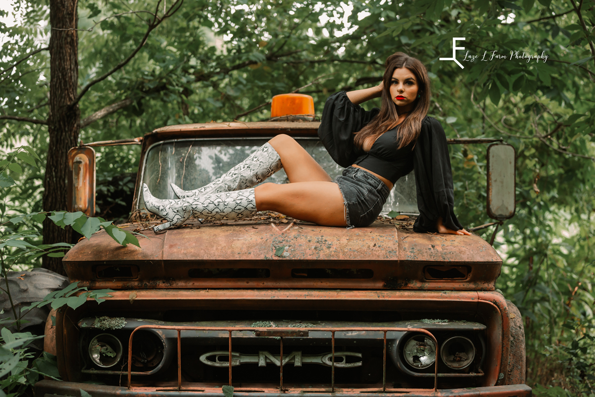 Laze L Farm Photography | Western Fashion | East TN | Sitting pose on old truck