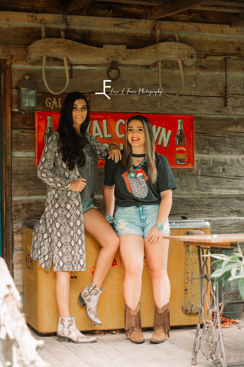 Laze L Farm Photography | Western Fashion | East TN | Two posing