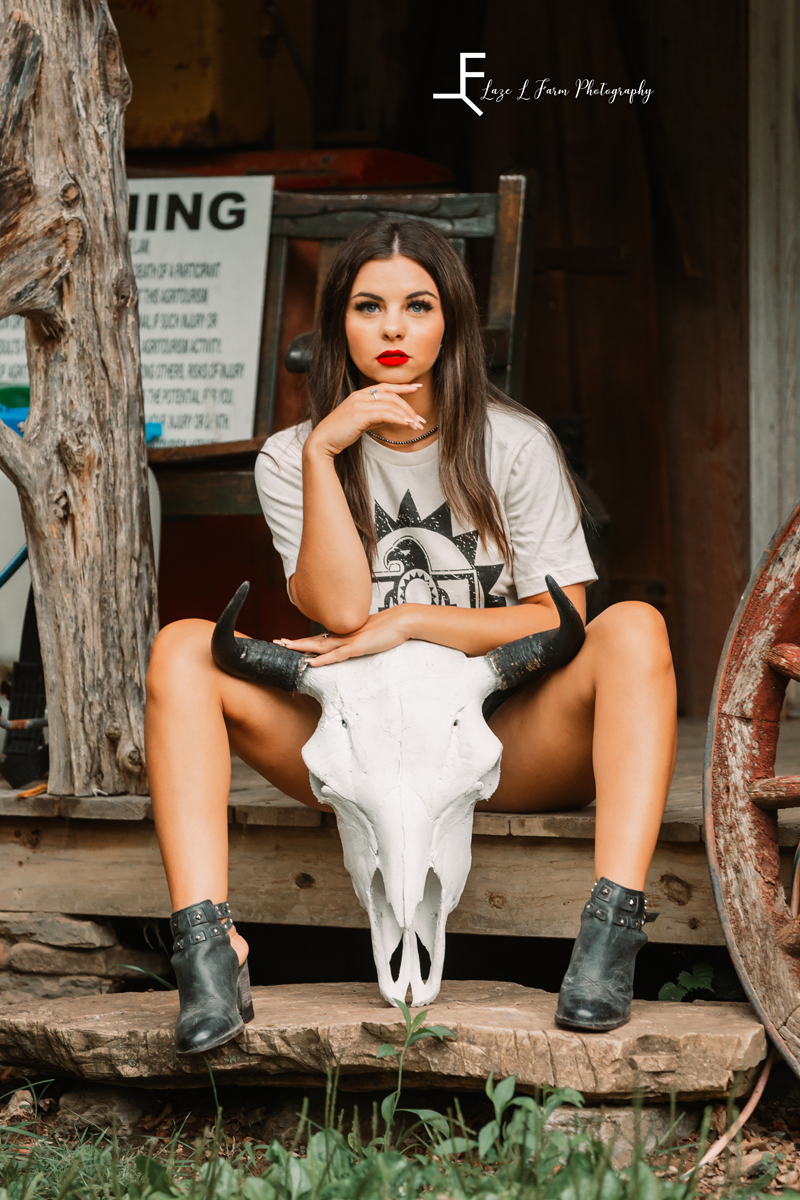 Laze L Farm Photography | Western Fashion | East TN | Sitting pose with skull