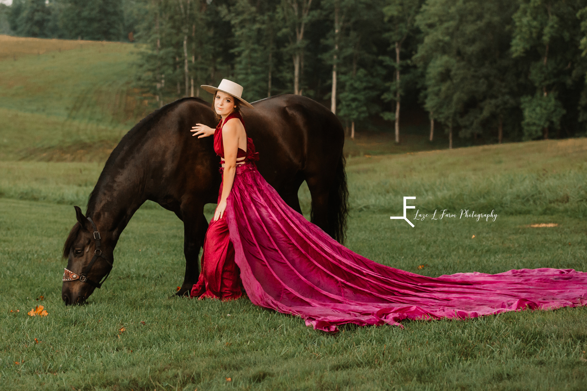 Laze L Farm Photography | Parachute Dress | The Emerald Hill | Deanna posing with the horse