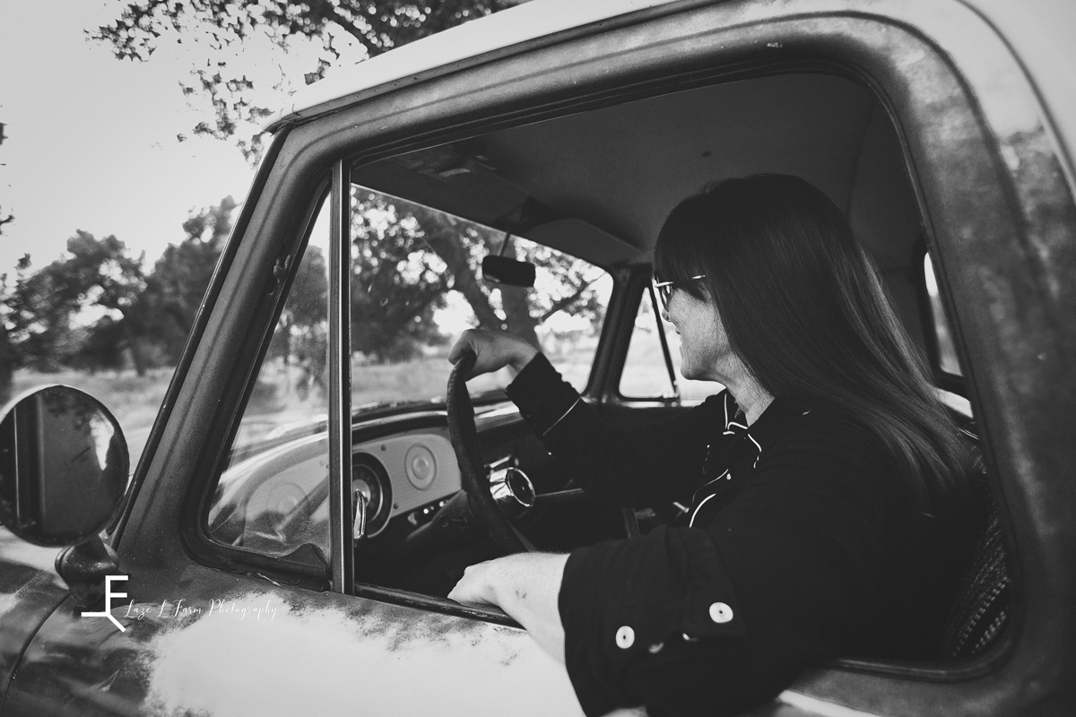 Laze L Farm Photography | Billings Montana | B&W Mary driving