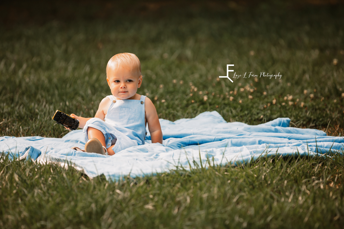 Laze L Farm Photography | Farm Session | Bethlehem NC | Baby sitting on blanket