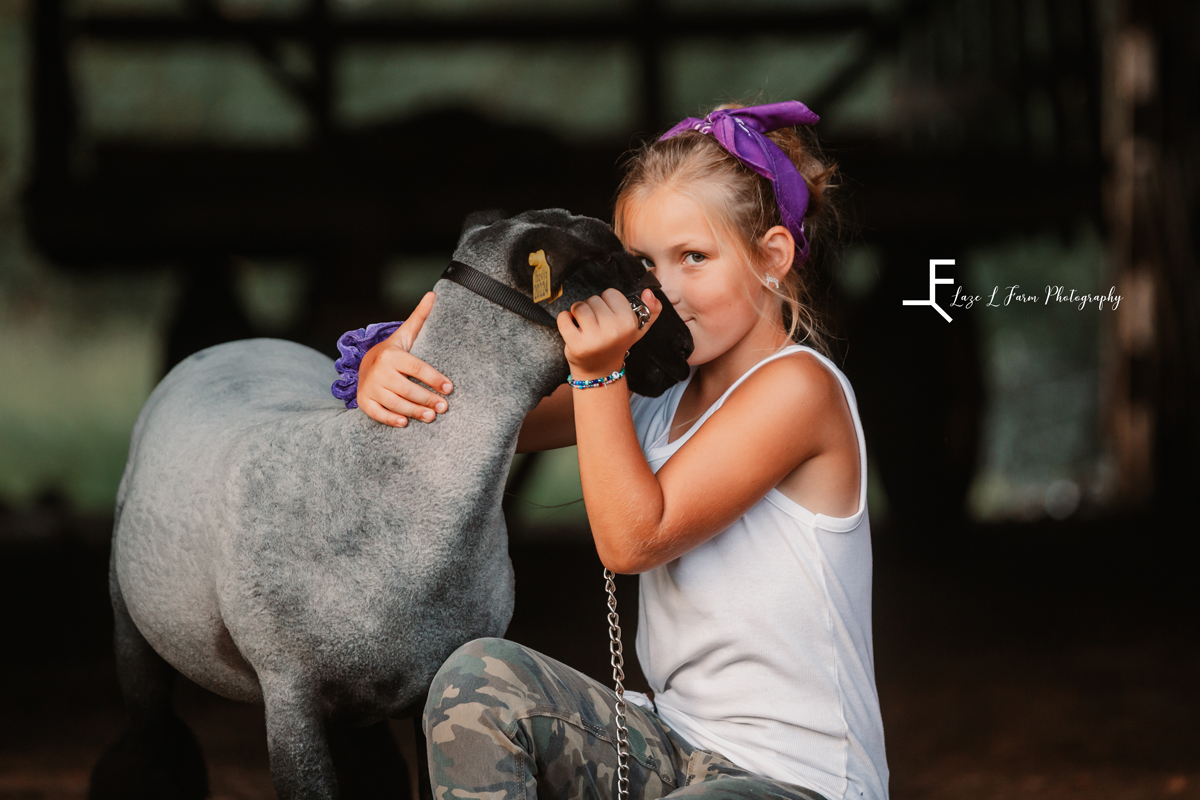 Laze L Farm Photography | Farm Session | Taylorsville NC | Daughter kissing the sheep
