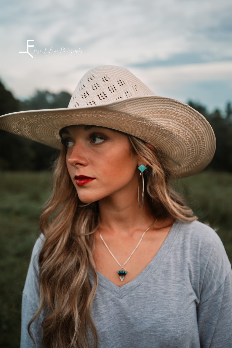 Laze L Farm Photography | Western Lifestyle | Taylorsville NC | Portrait of Ashlyn looking away