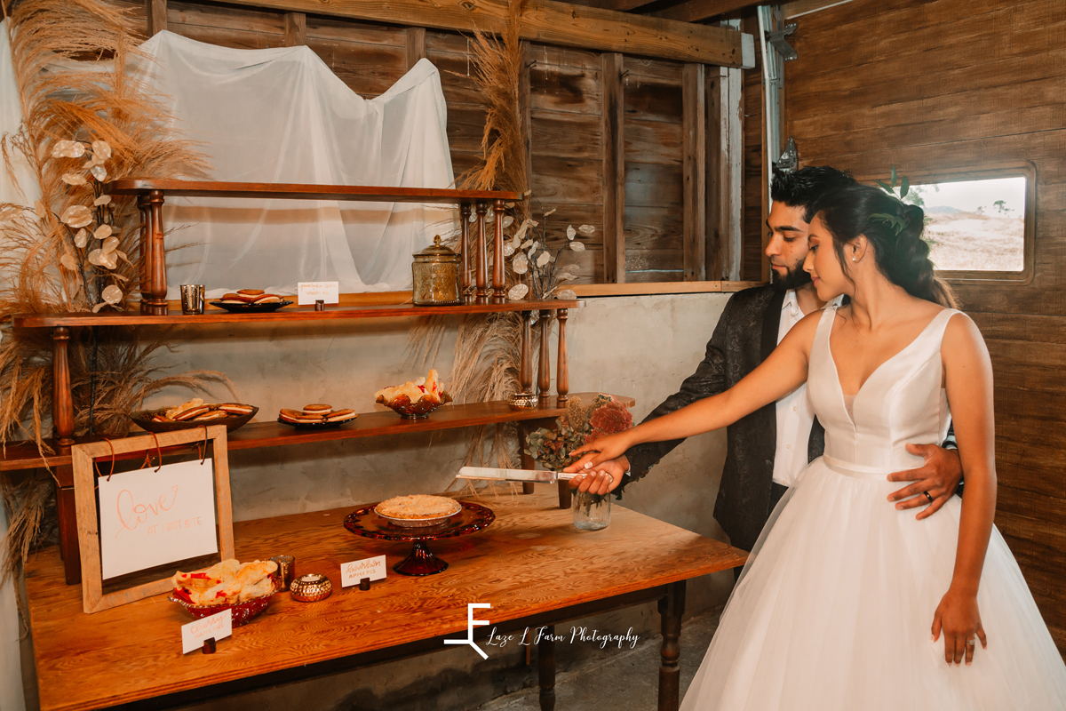 Laze L Farm Photography | Styled Shoot | The Emerald Hill | cutting the cake