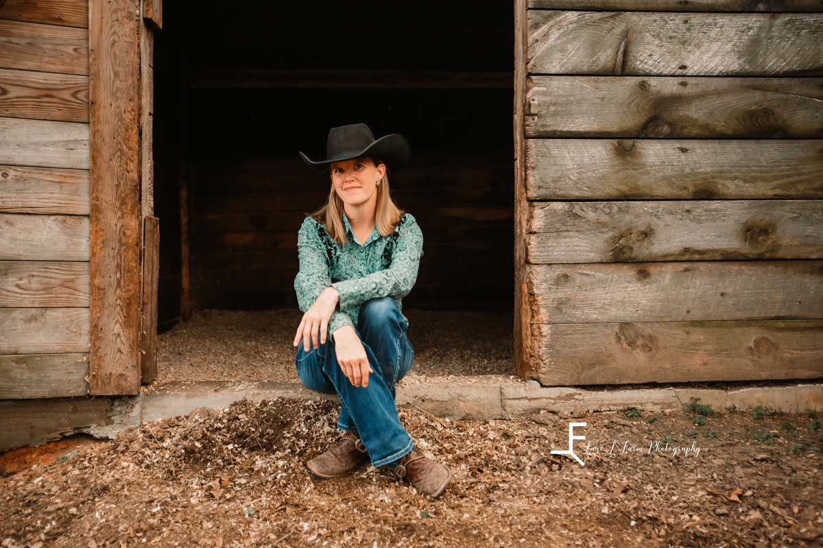Laze L Farm Photography | Western Lifestyle | Taylorsville NC | posing seated in the doorway