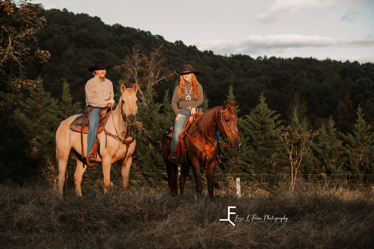 Laze L Farm Photography | Western Lifestyle | Taylorsville NC | posing on the horses