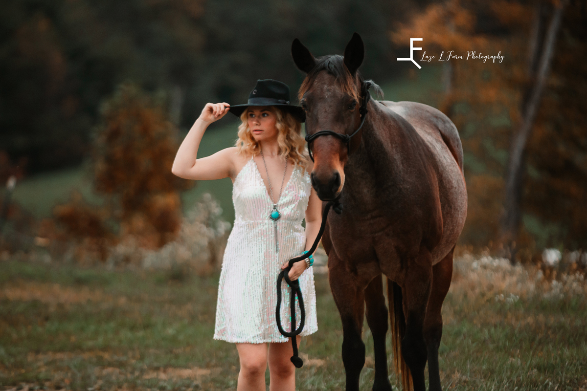 Laze L Farm Photography | Western Lifestyle | West Jefferson NC | white dress, posing with hat and horse