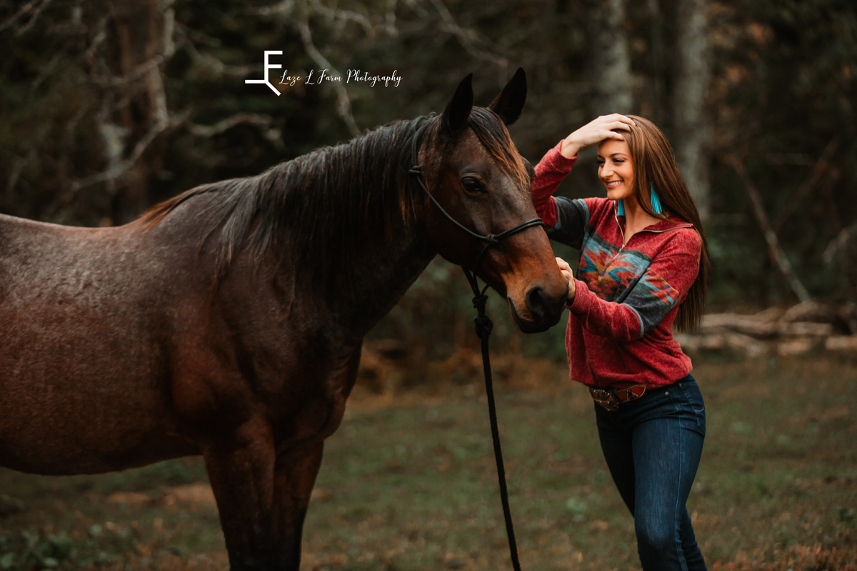 Laze L Farm Photography | Western Lifestyle | West Jefferson NC | candid with one horse
