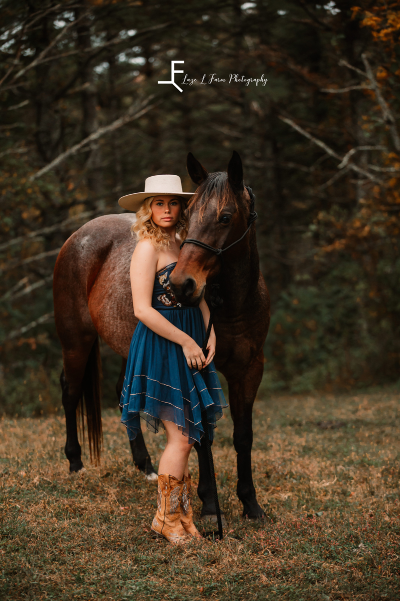 Laze L Farm Photography | Western Lifestyle | West Jefferson NC | standing with the horse