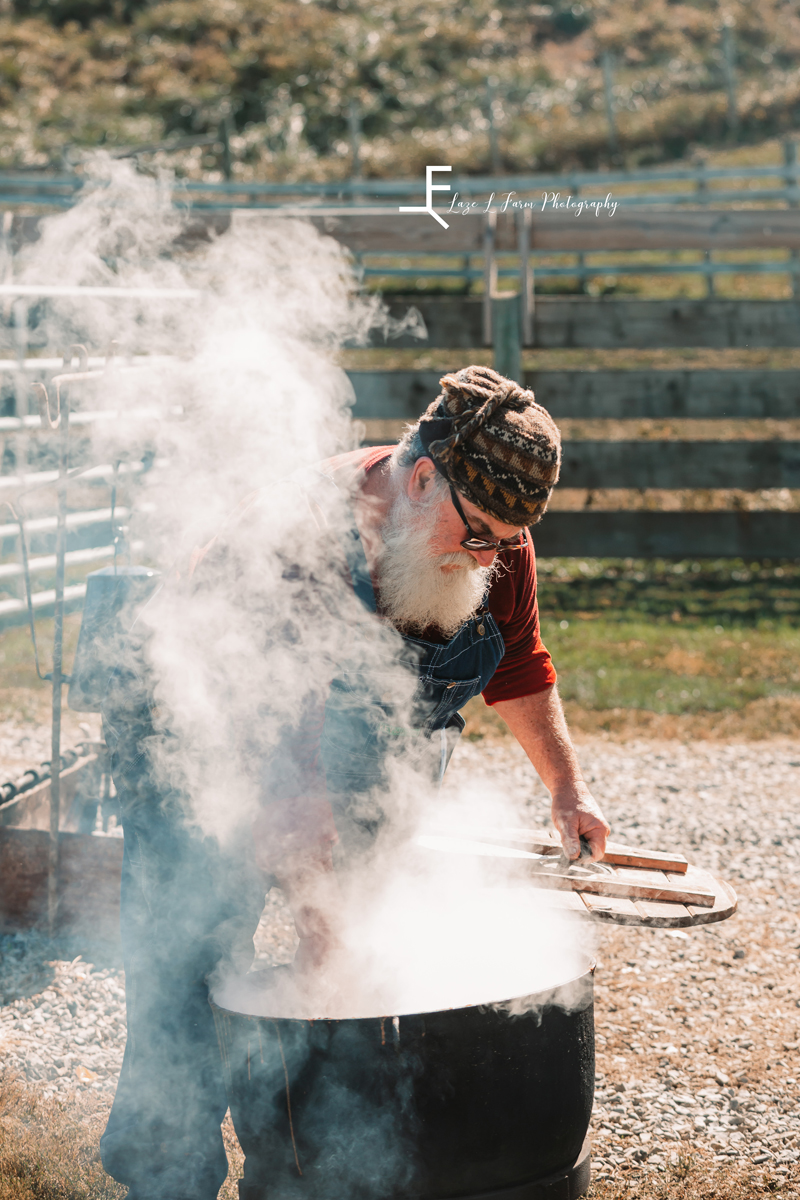 Laze L Farm Photography | Black Lick Cattle Company | Rural Retreat Va | man working