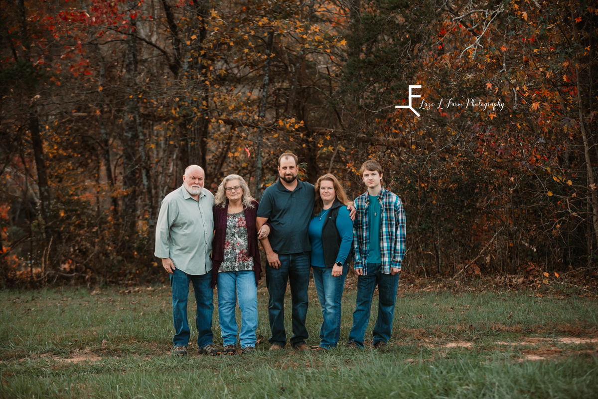 Laze L Farm Photography | Farm Session | Taylorsville NC | posed family of 5