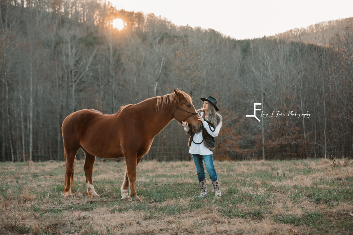 Laze L Farm Photography | western Lifestyle | Taylorsville NC | belinda and horse in field