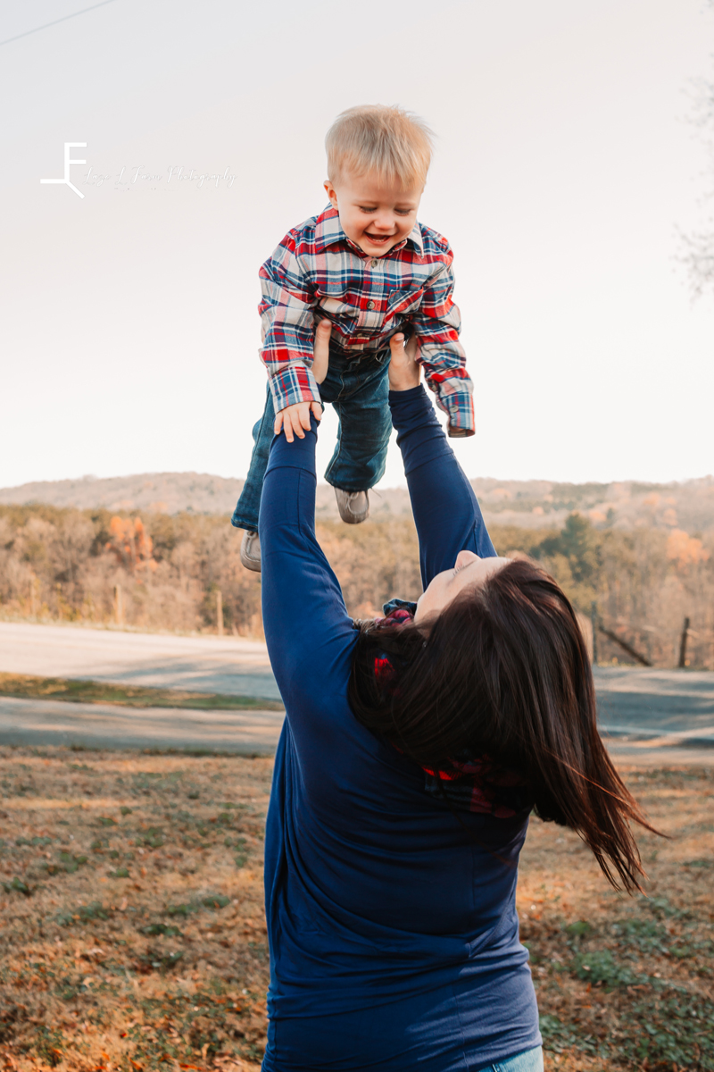 Laze L Farm Photography | Farm Session | Taylorsville NC | mom playing with baby