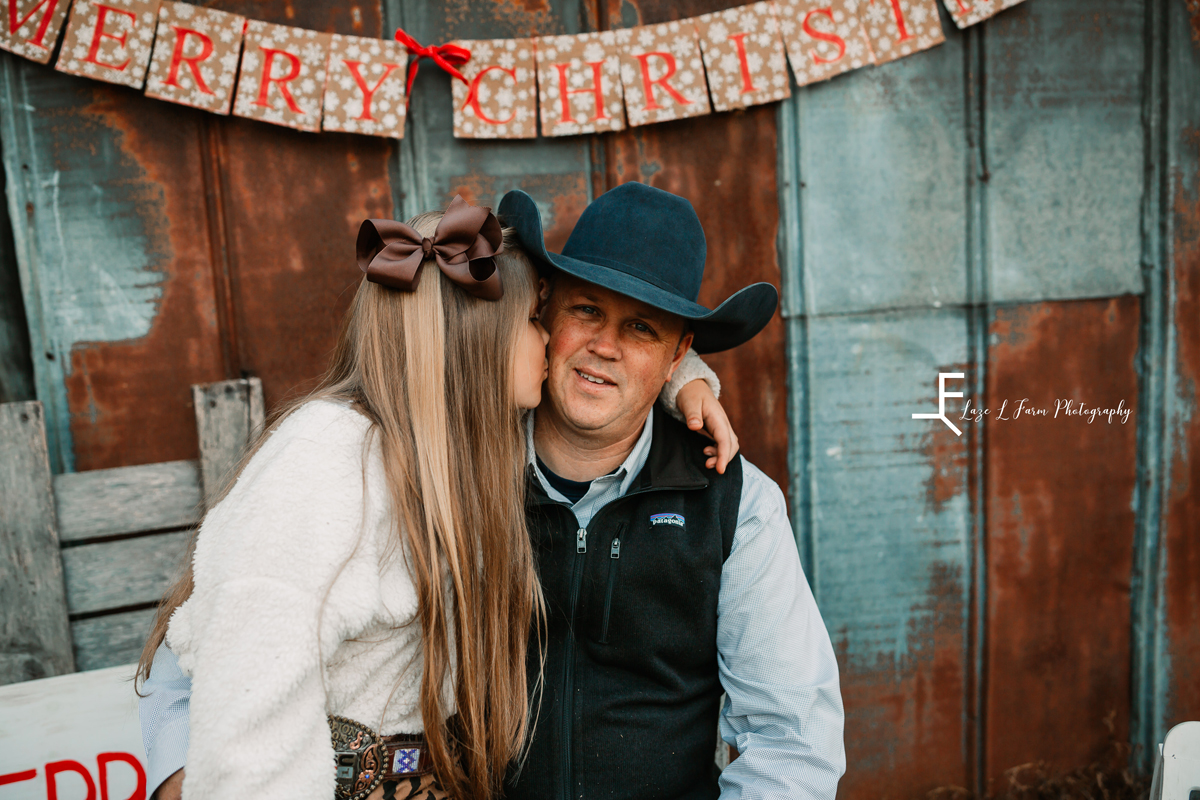 Laze L Farm Photography | Farm Session | Lenoir NC | daughter kissing family member