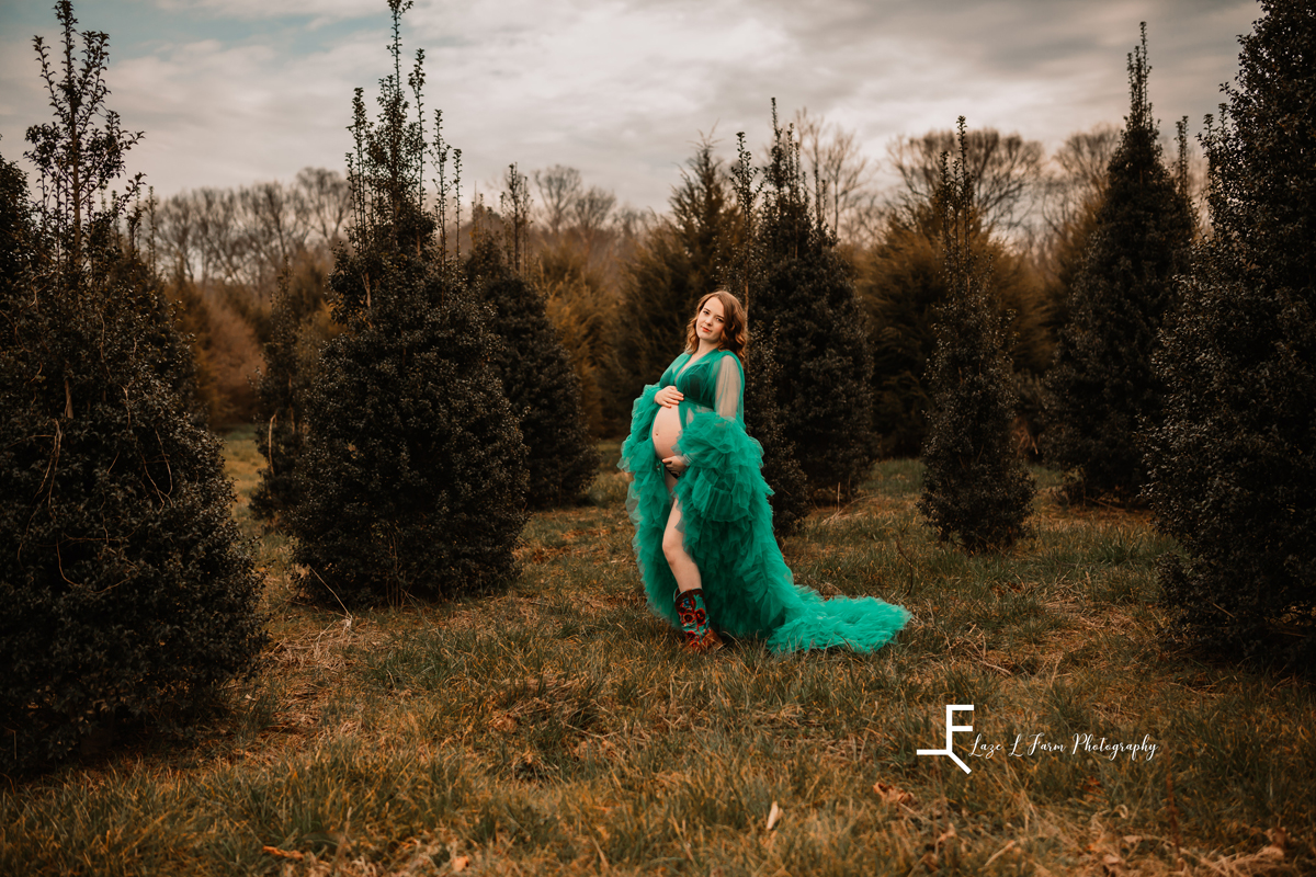 Laze L Farm Photography | Equine Maternity Photoshoot | Lenoir NC | posing in the trees