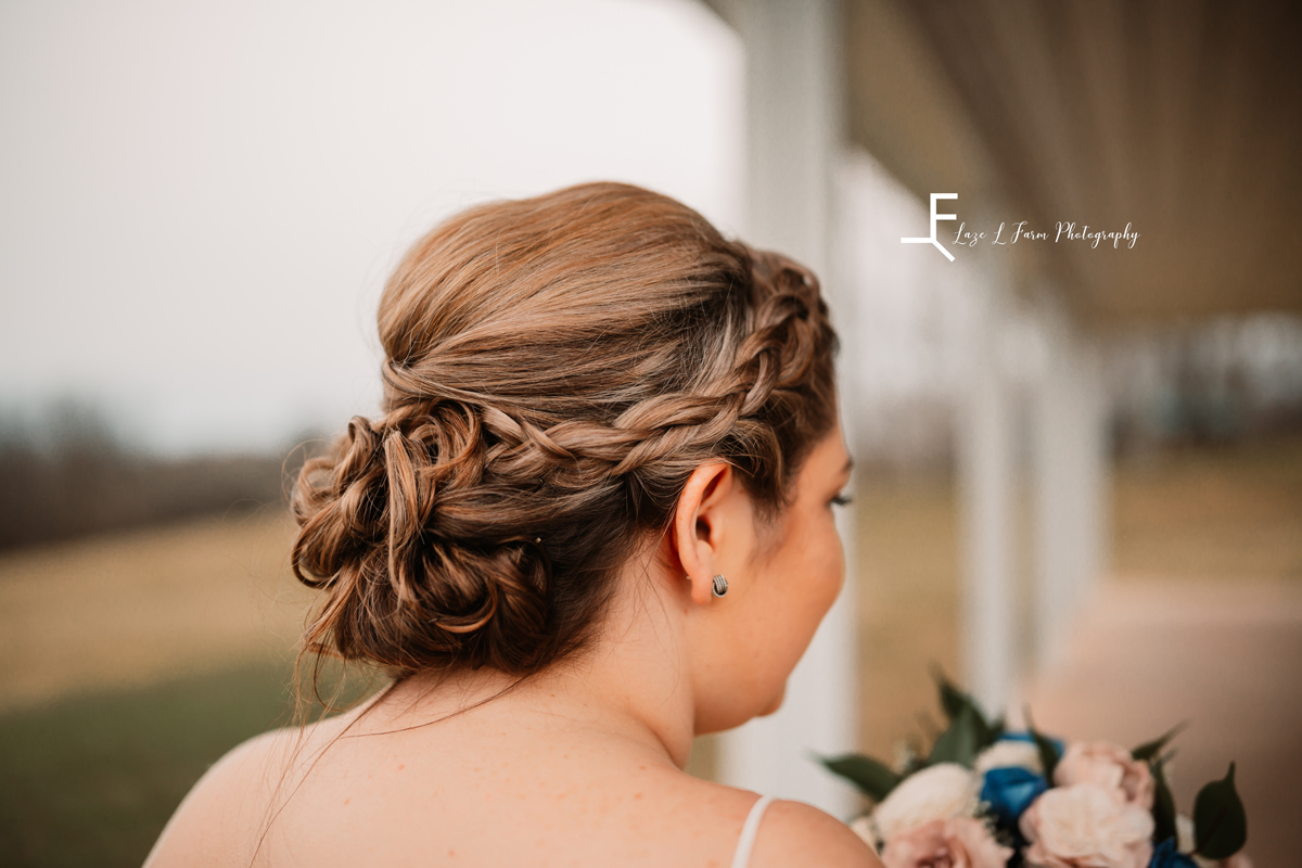 Laze L Farm Photography | Bridal Session | The Emerald Hill | detail shot of bride's hair