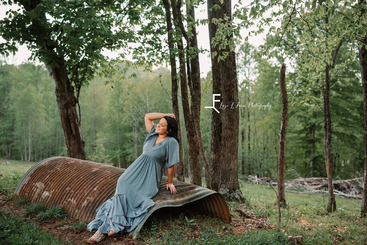 Laze L Farm Photography | Western Inspired Photoshoot | Taylorsville NC | sitting in the woods