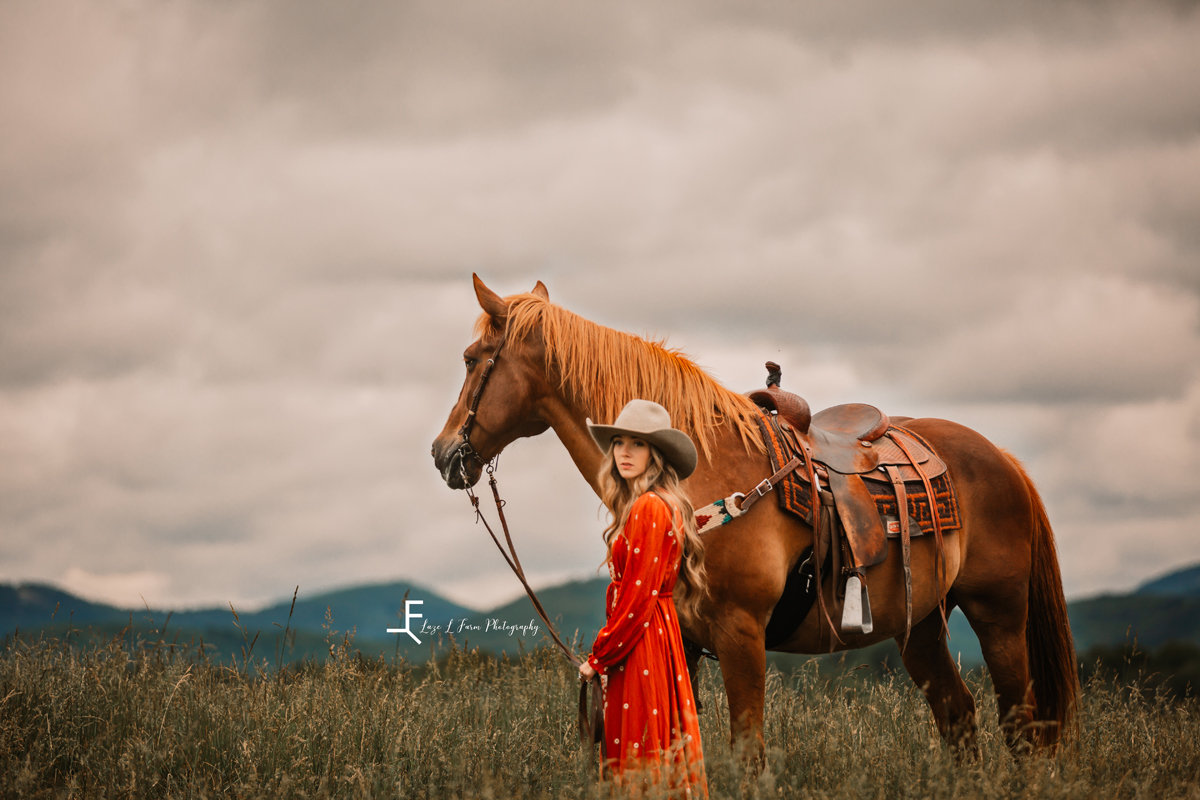 Laze L Farm Photography | Western Lifestyle | Taylorsville NC | girl touching horse