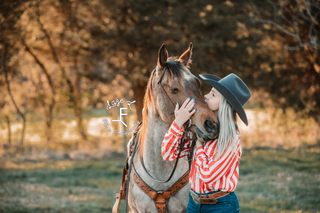 cowgirl loving red roan