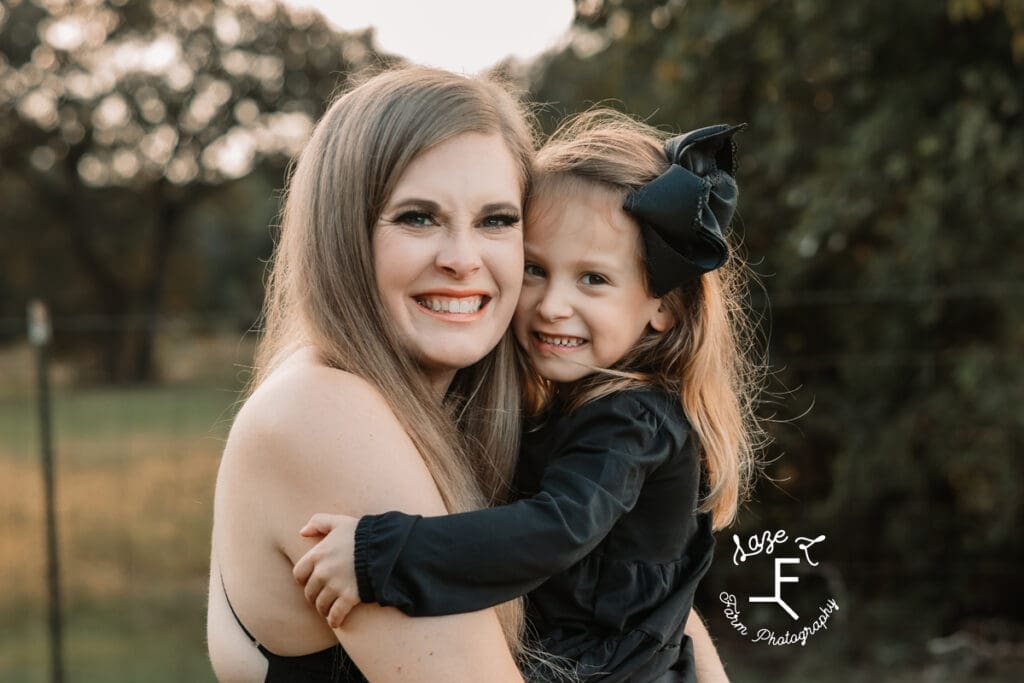 little girl with mom