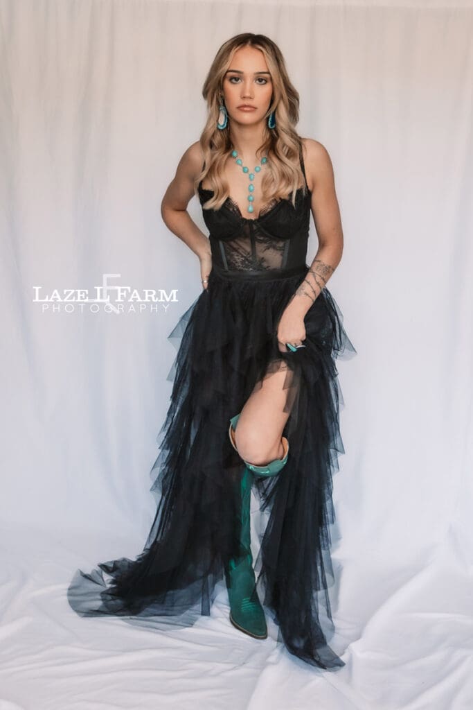 western fashion cowgirl